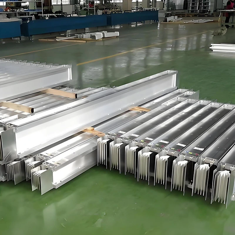 اتوبوس با جریان متوسط